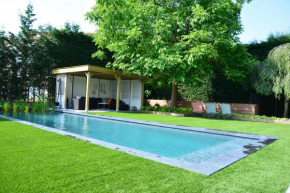 Отель B&B Maris Logies  Хасселт 